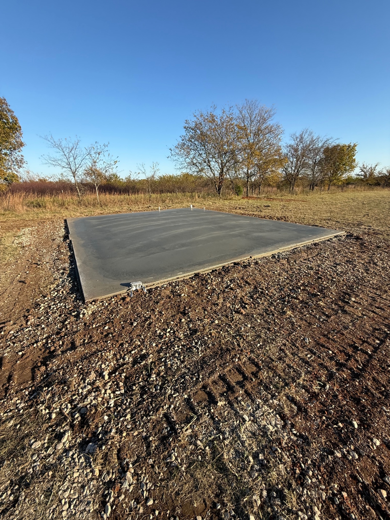 Open Field Building Slab Pad